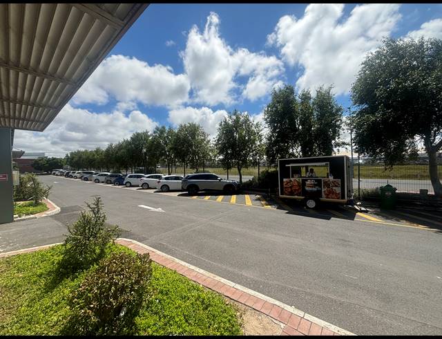 401M² WAREHOUSE TO LET IN AIRPORT INDUSTRIA